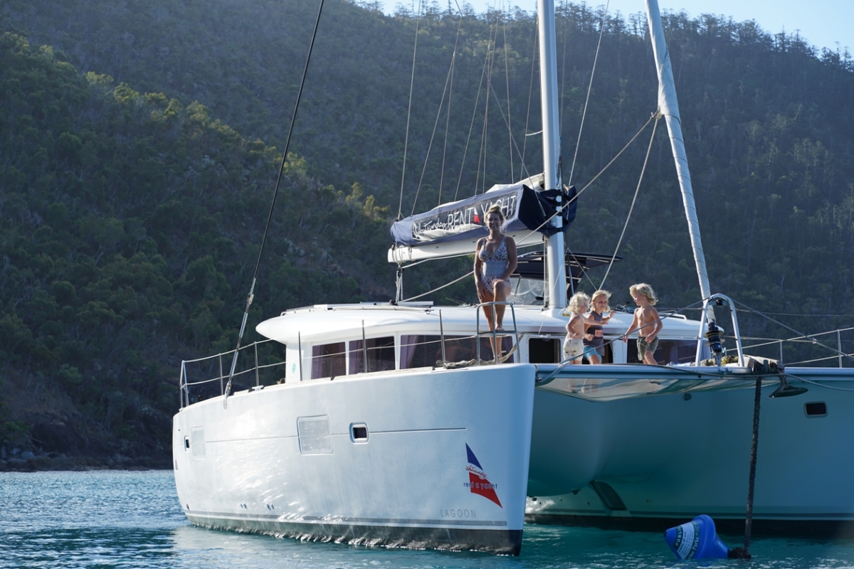 rent a yacht whitsundays